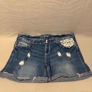 Series 31 Womens Short & Sexy Denim Jean Shorts Sz 16 Embroidered Stretch